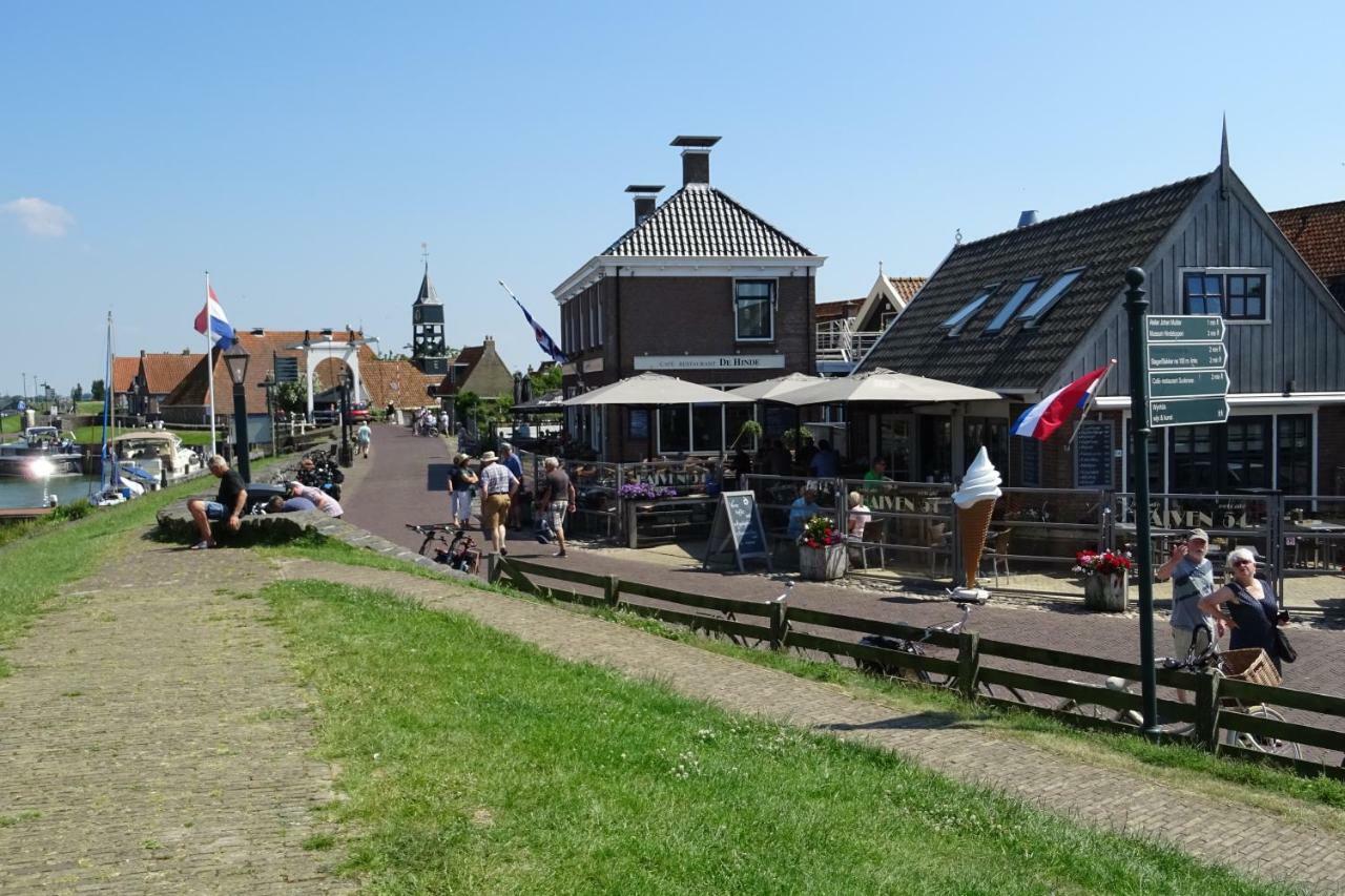 Vakantiehuisgalamadammen Met Ligplaats Boot Koudum Exterior photo
