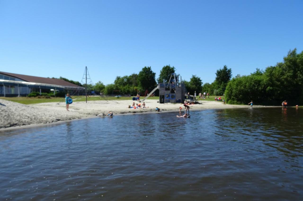 Vakantiehuisgalamadammen Met Ligplaats Boot Koudum Exterior photo
